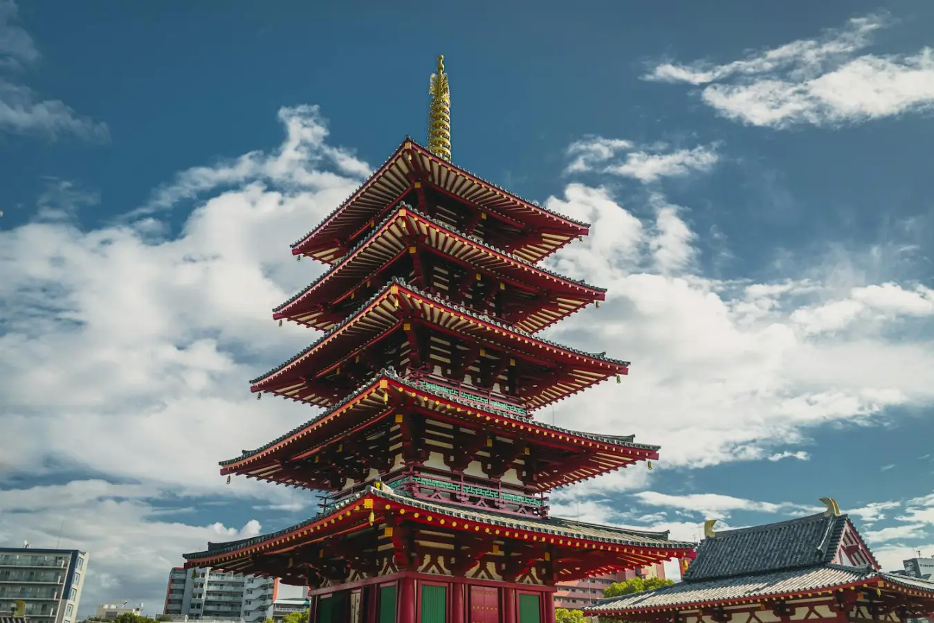 Vietnamese Community in Germany: A Support Source for Newcomers