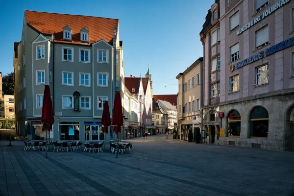 Settling in Augsburg: Historic City with a Stable Economy