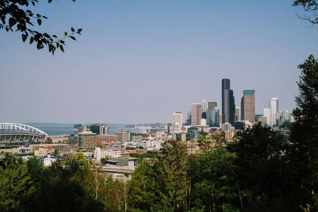 Settling in Washington: Seattle and Technology