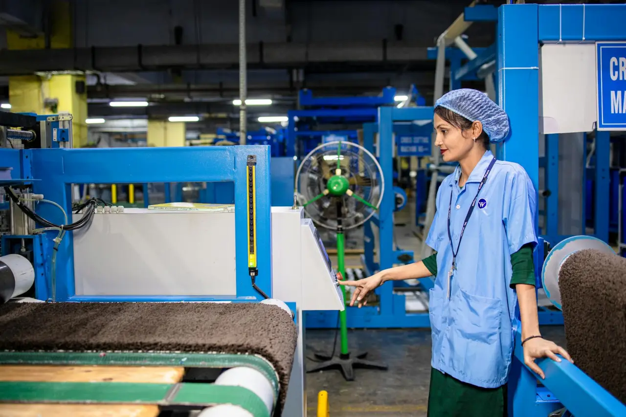 EB-3 Warehouse Worker: Opportunities in the Logistics Sector
