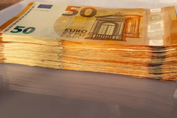Germany Minimum Wage 2026: Increasing to €13.90/hour from January 1, 2026